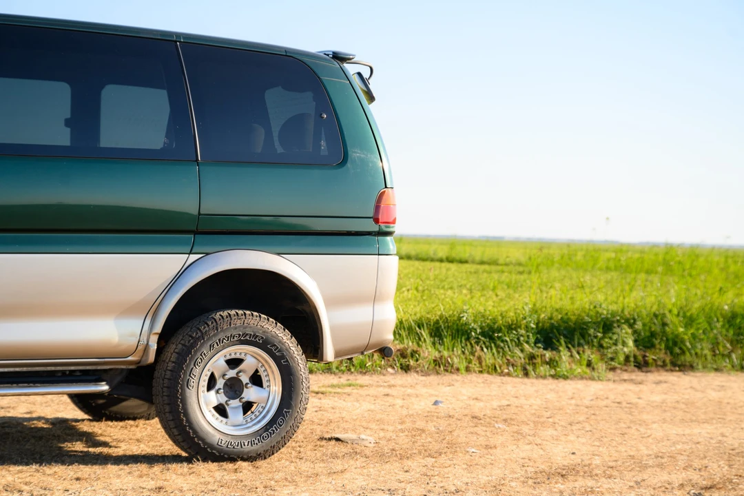 1999 Mitsubishi Delica 4th Gen - Image 28 of 31