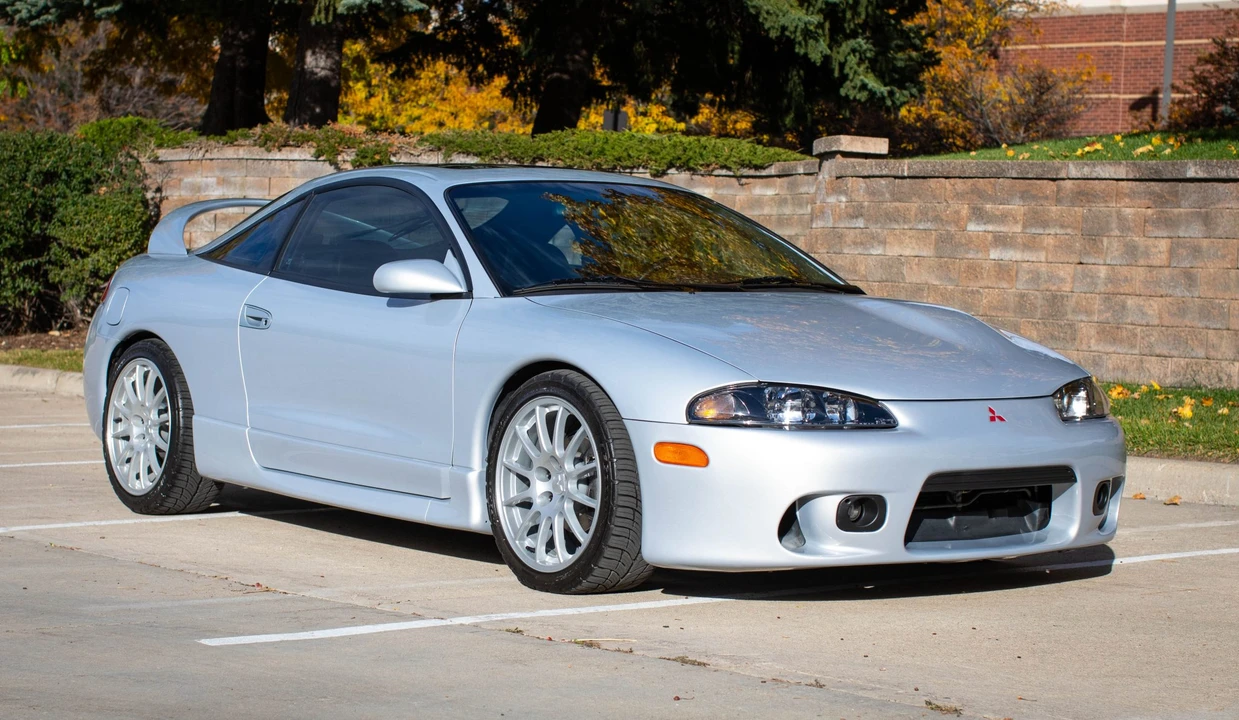 1999 Mitsubishi Eclipse 2nd Gen - Image 2 of 31