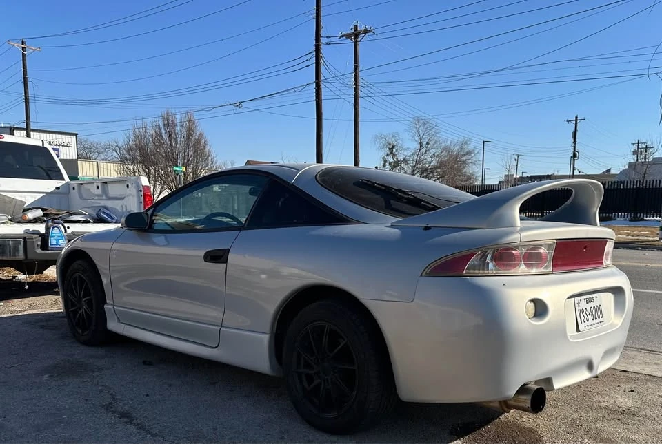 1999 Mitsubishi Eclipse 2nd Gen - Image 3 of 4