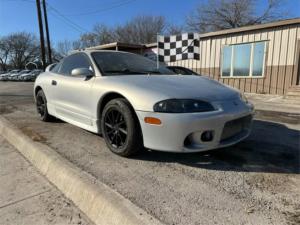1999 Mitsubishi Eclipse 2nd Gen - Image 2 of 4