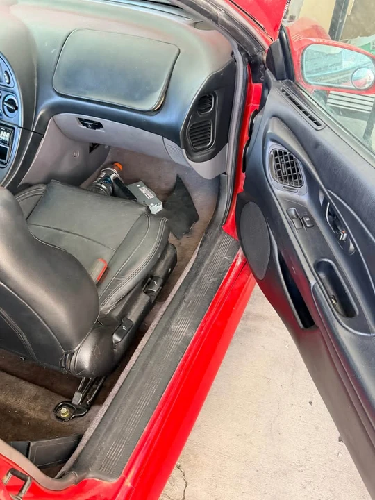 1999 Mitsubishi Eclipse 2nd Gen - Image 2 of 15