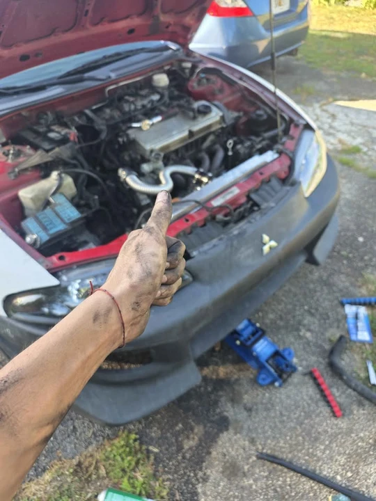 1999 Mitsubishi Eclipse 2nd Gen - Image 2 of 10