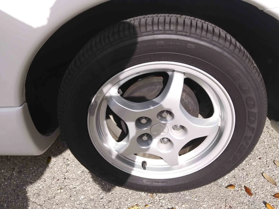 1999 Mitsubishi Eclipse 2nd Gen - Image 14 of 17