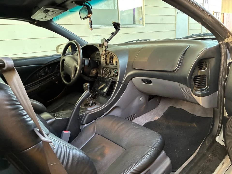 1999 Mitsubishi Eclipse 2nd Gen - Image 9 of 15