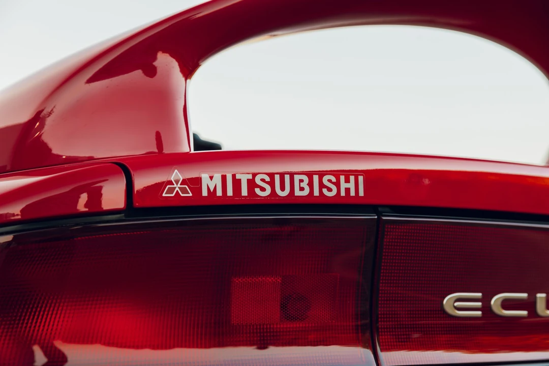 1999 Mitsubishi Eclipse 2nd Gen - Image 28 of 31