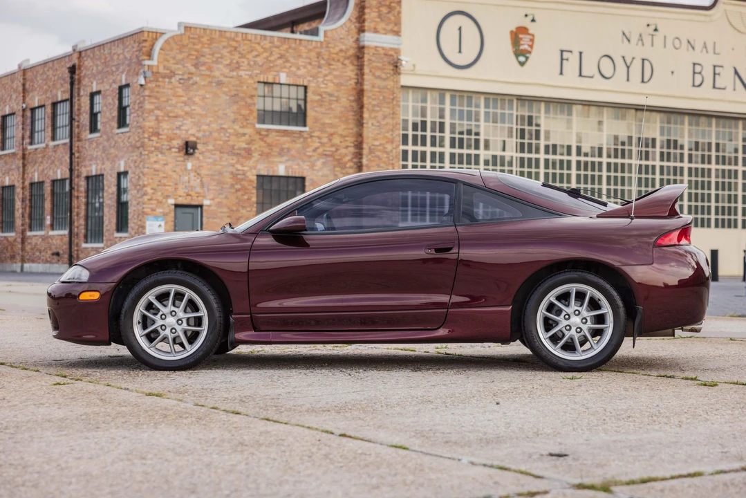 1999 Mitsubishi Eclipse 2nd Gen - Image 13 of 31