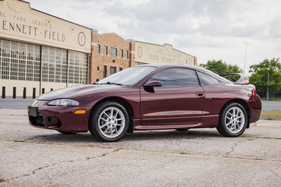1999 Mitsubishi Eclipse 2nd Gen - Image 12 of 31