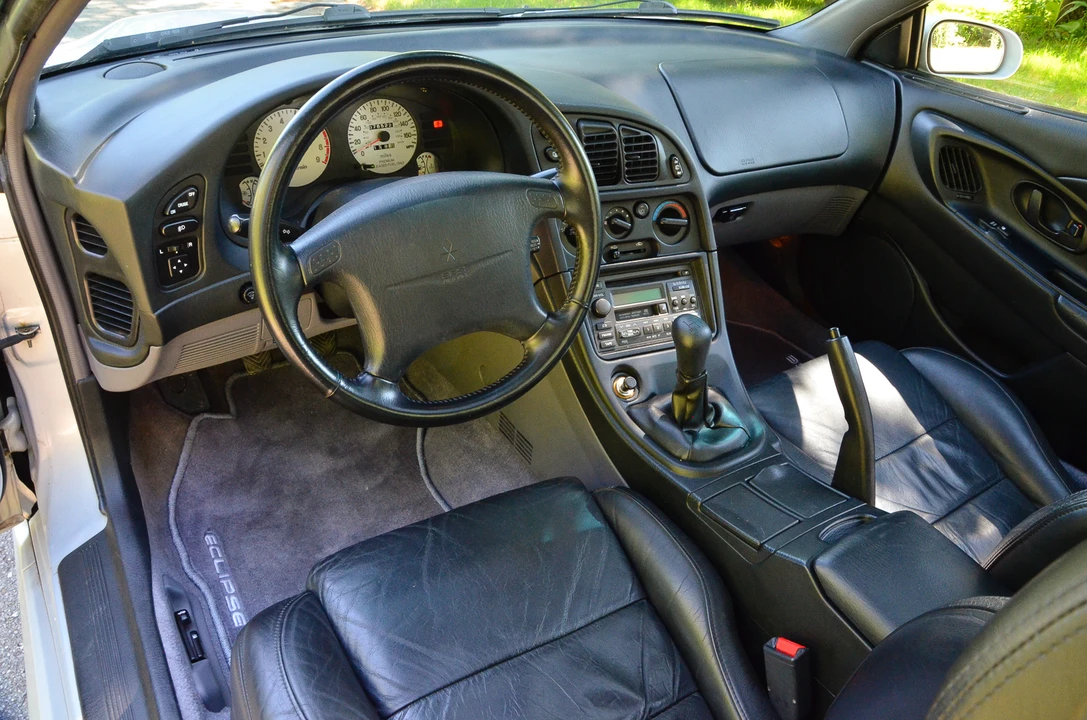 1999 Mitsubishi Eclipse 2nd Gen - Image 18 of 31