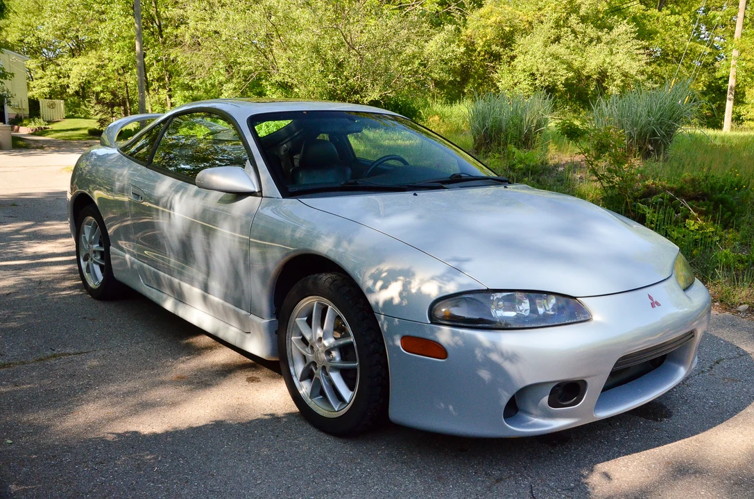 1999 Mitsubishi Eclipse 2nd Gen - Image 10 of 31