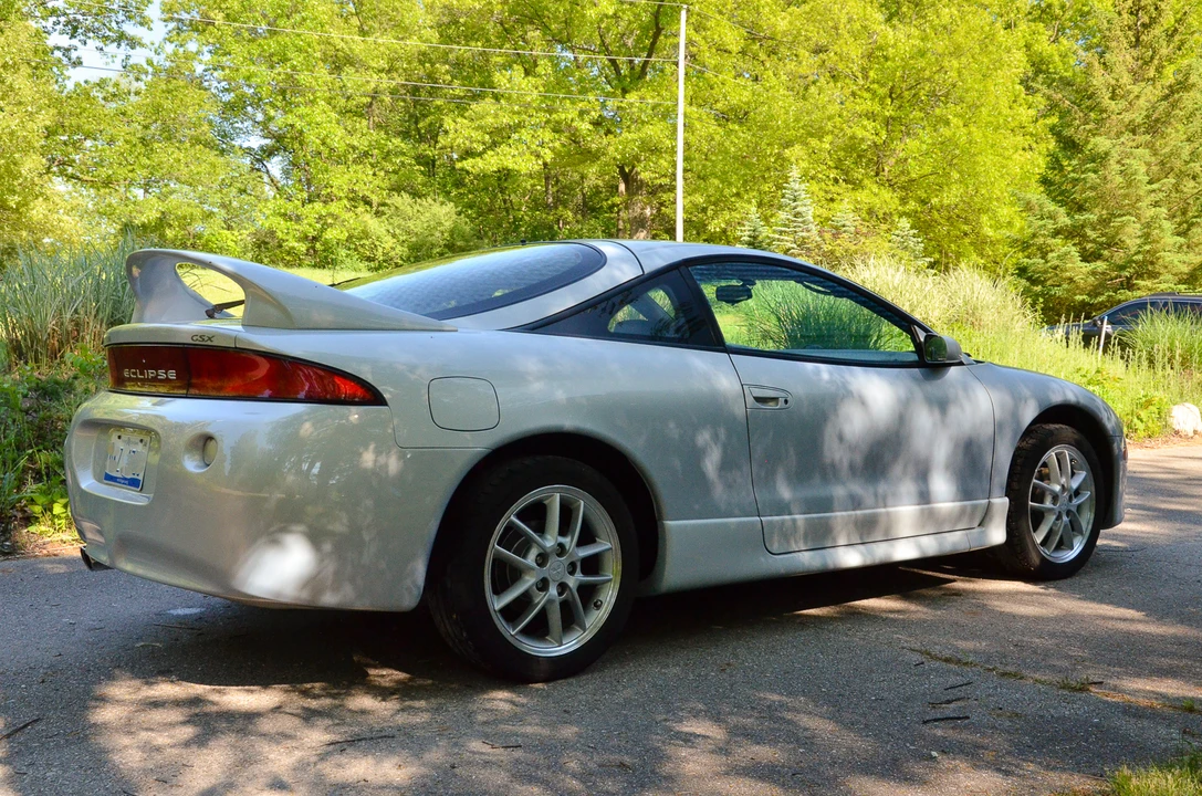 1999 Mitsubishi Eclipse 2nd Gen - Image 11 of 31