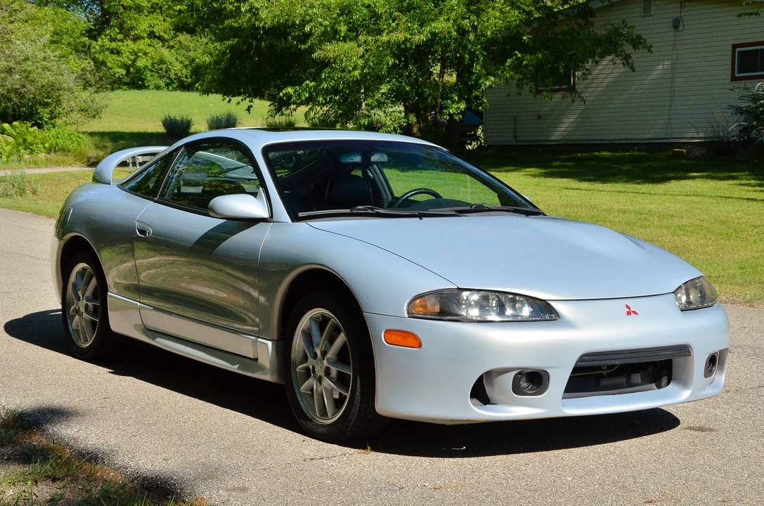 1999 Mitsubishi Eclipse 2nd Gen - Image 2 of 31