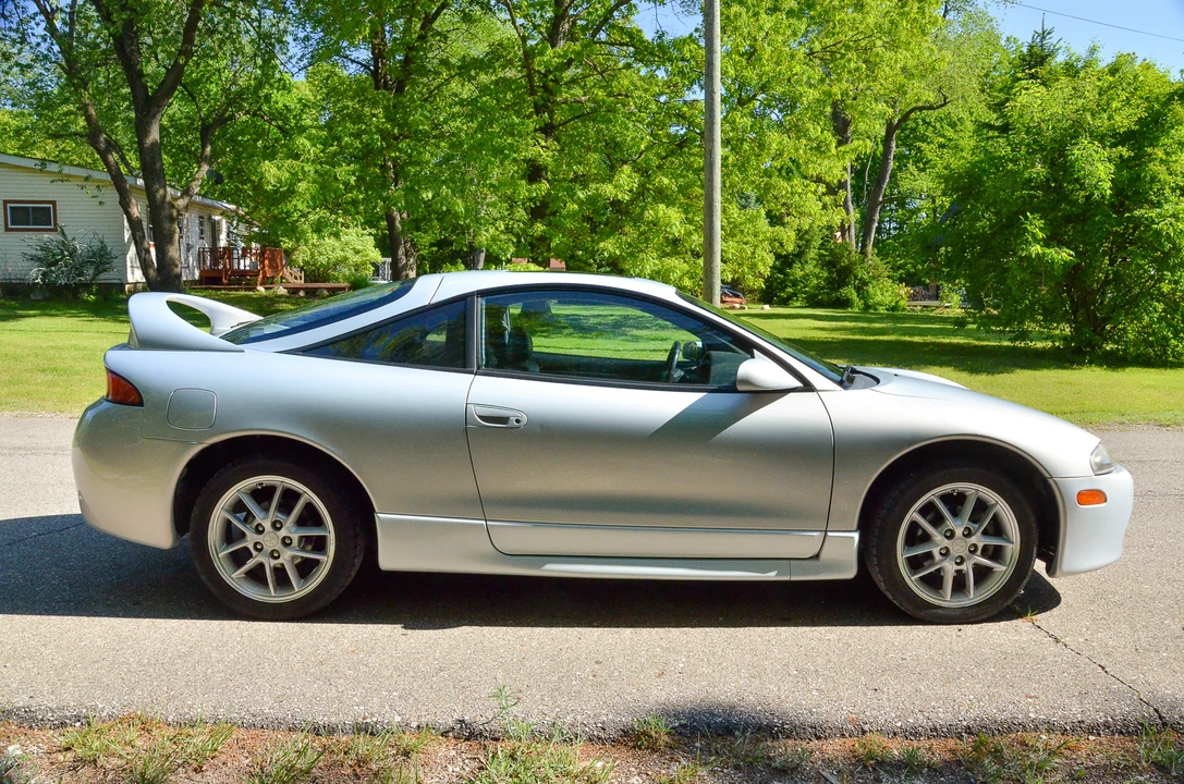 1999 Mitsubishi Eclipse 2nd Gen - Image 9 of 31