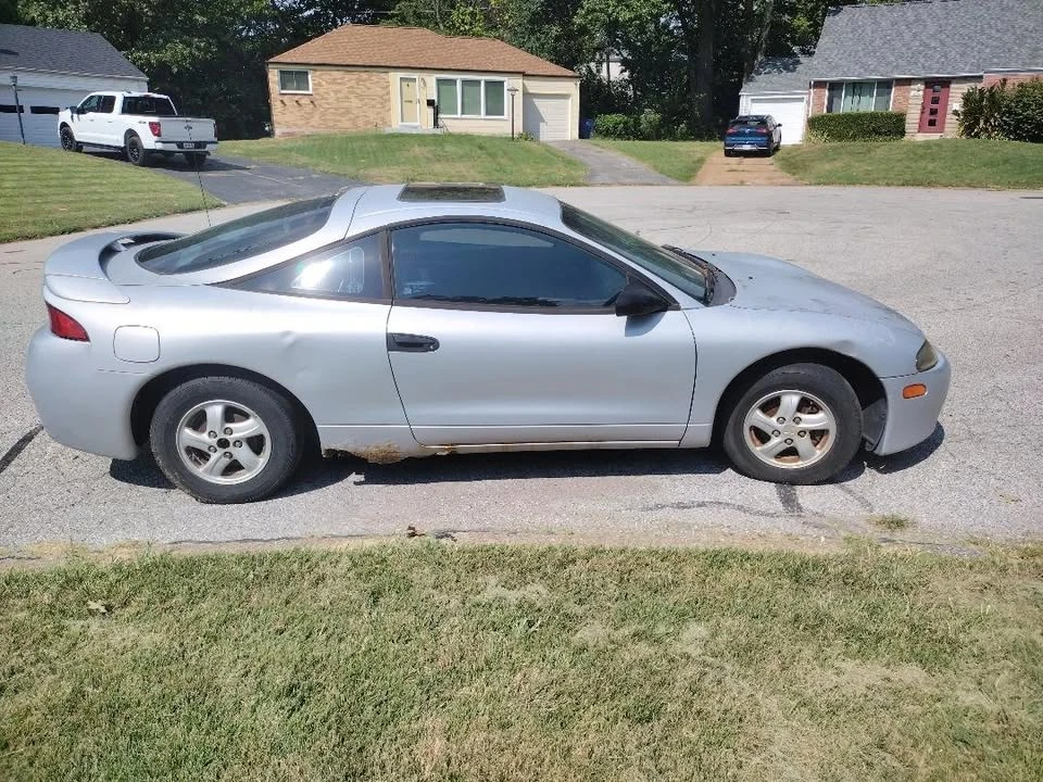 1999 Mitsubishi Eclipse 2nd Gen - Image 4 of 4