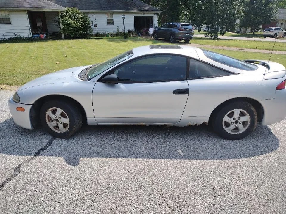 1999 Mitsubishi Eclipse 2nd Gen - Image 2 of 4