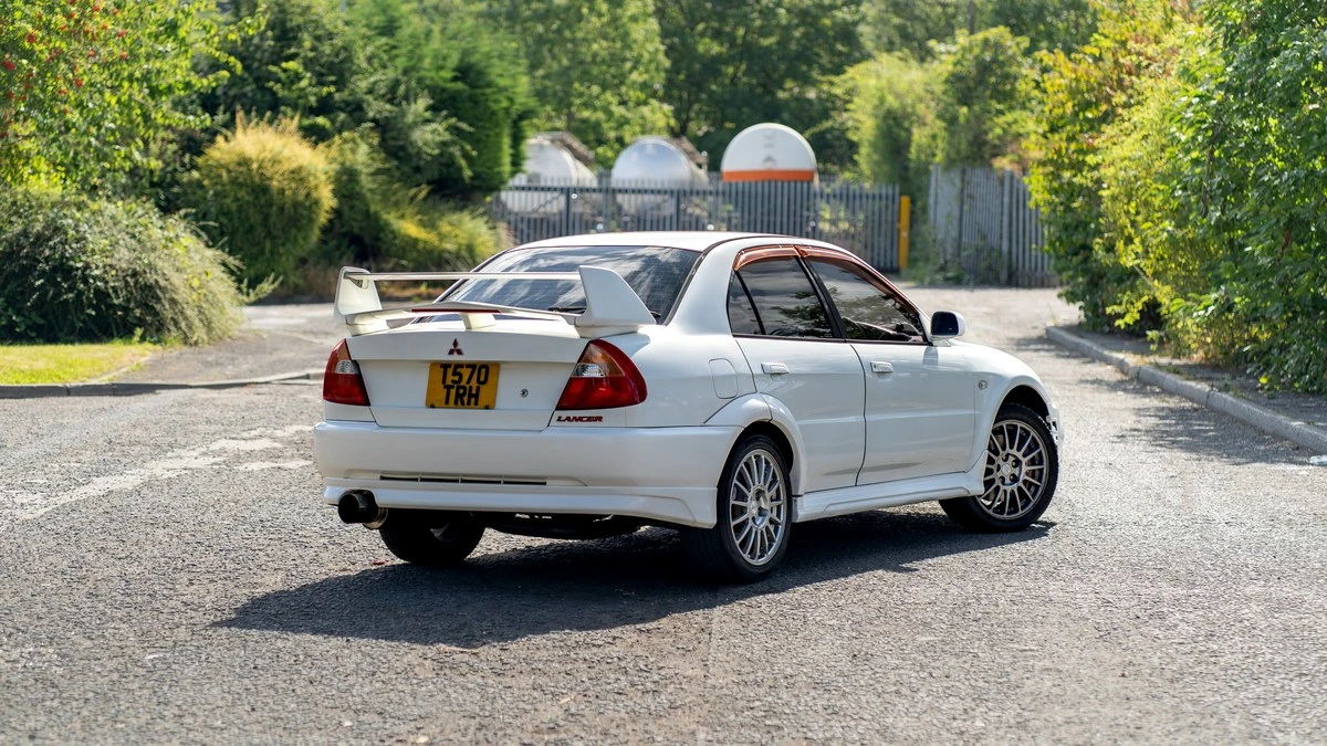1999 Mitsubishi Lancer Evolution VI 6th Gen - Image 16 of 30