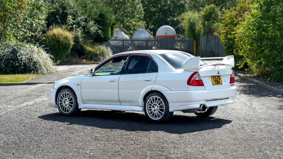 1999 Mitsubishi Lancer Evolution VI 6th Gen - Image 14 of 30