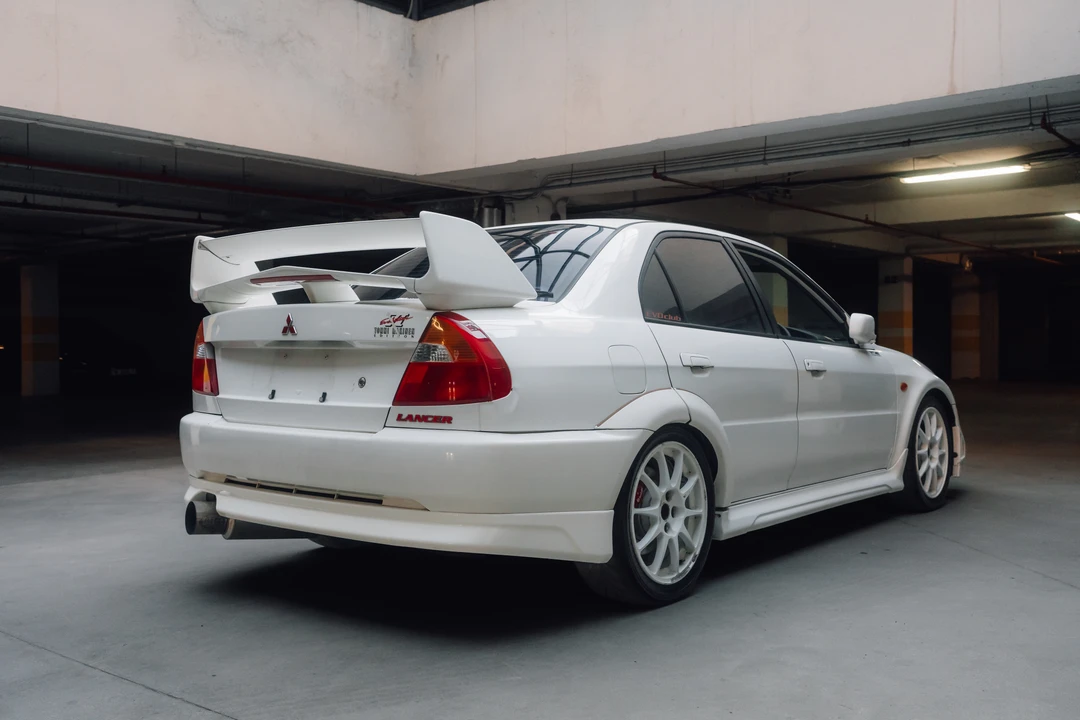 2000 Mitsubishi Lancer Evolution VI 6th Gen - Image 5 of 31