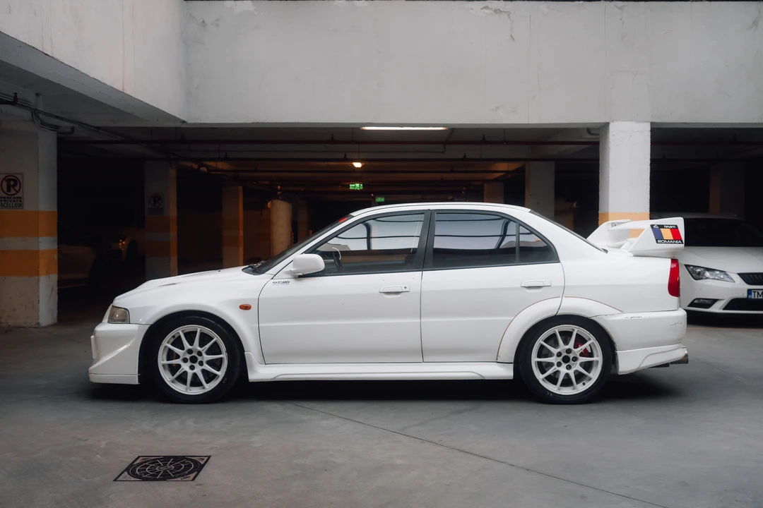 2000 Mitsubishi Lancer Evolution VI 6th Gen - Image 8 of 31