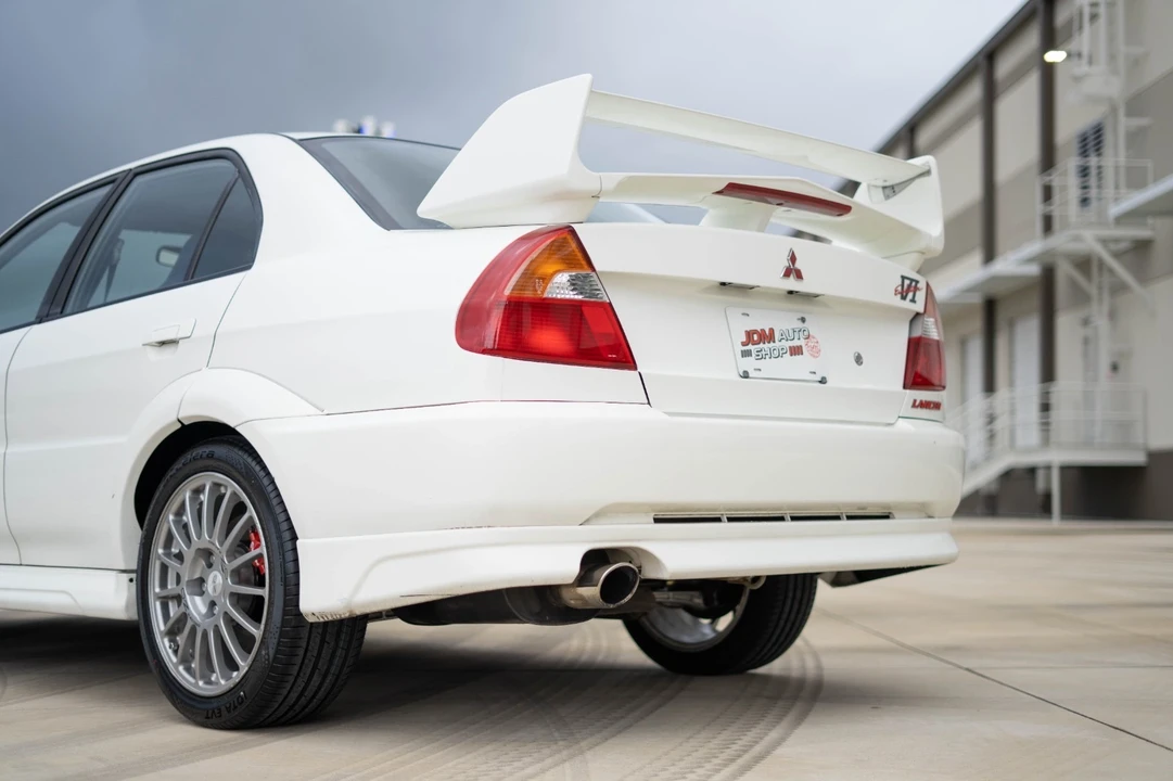 1999 Mitsubishi Lancer Evolution VI 6th Gen - Image 10 of 21