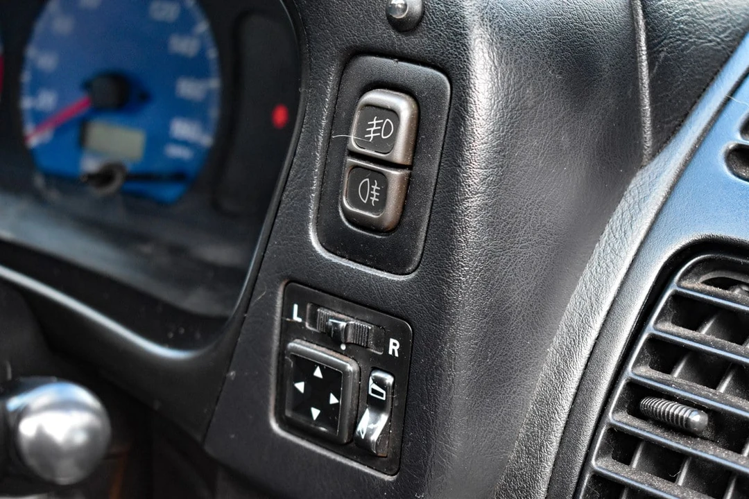 1999 Mitsubishi Lancer Evolution VI 6th Gen - Image 23 of 30