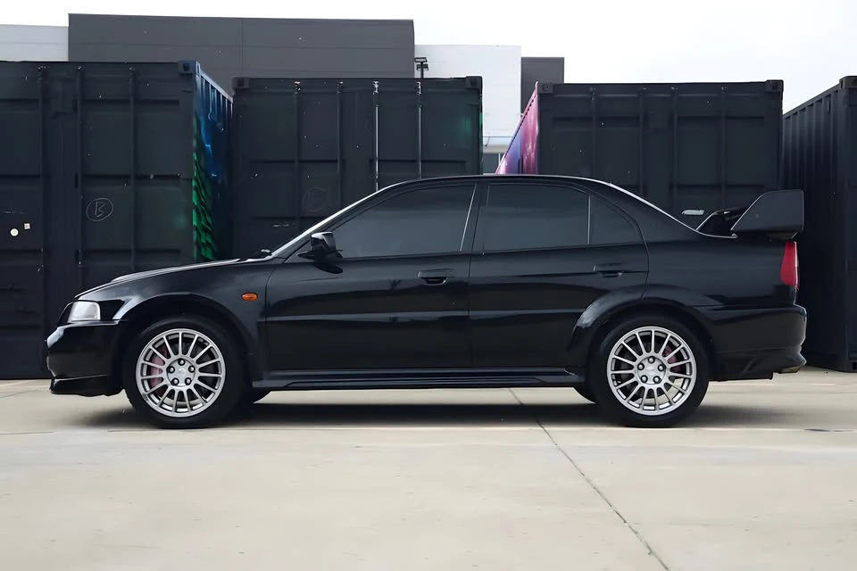 1999 Mitsubishi Lancer Evolution VI 6th Gen - Image 15 of 20
