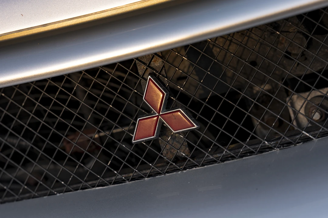 1999 Mitsubishi Lancer Evolution V 6th Gen - Image 14 of 31