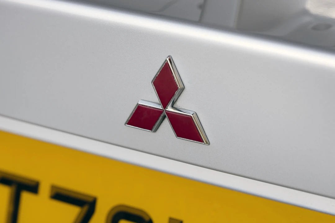 1999 Mitsubishi Lancer Evolution V 6th Gen - Image 27 of 31