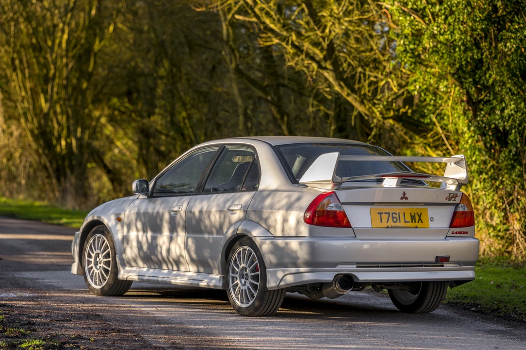 1999 Mitsubishi Lancer Evolution V 6th Gen - Image 5 of 31