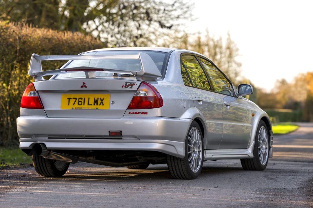 1999 Mitsubishi Lancer Evolution V 6th Gen - Image 7 of 31