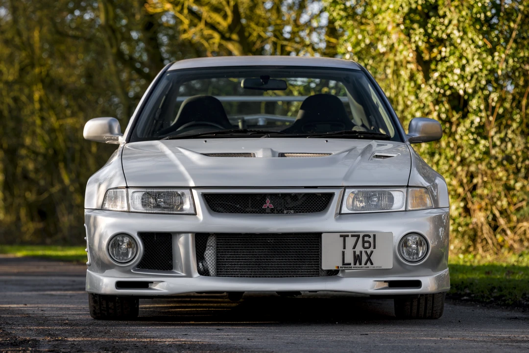 1999 Mitsubishi Lancer Evolution V 6th Gen - Image 10 of 31