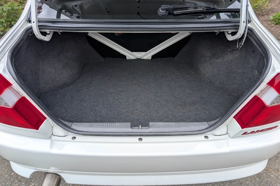 1999 Mitsubishi Lancer Evolution VI 6th Gen - Image 18 of 21