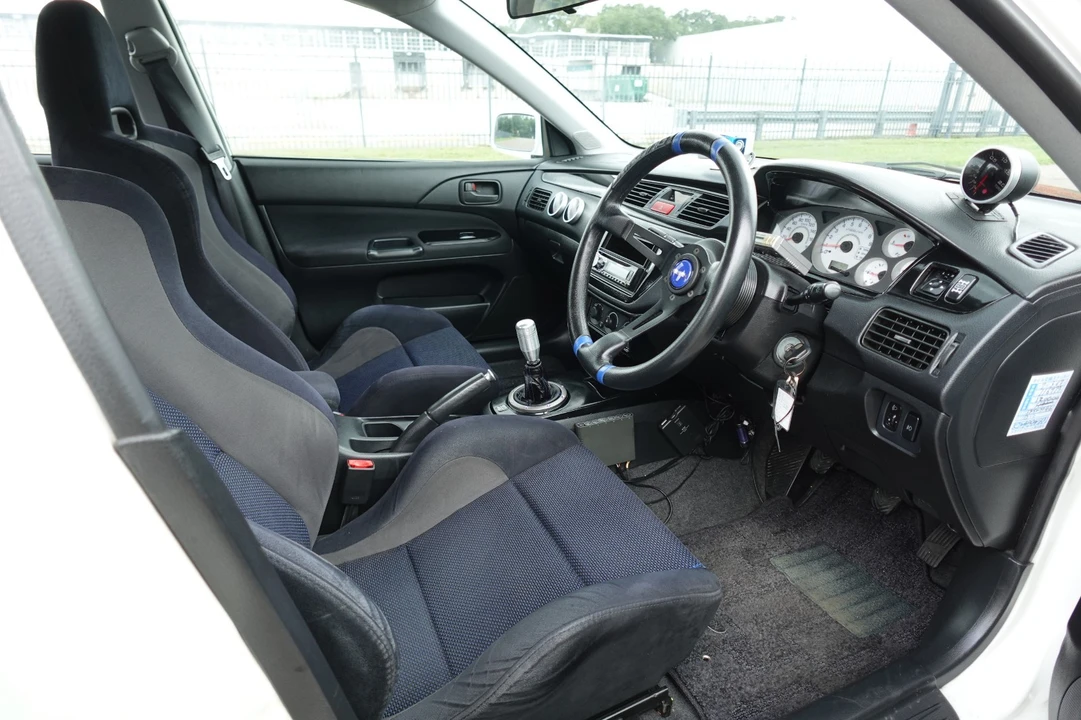 1999 Mitsubishi Lancer Evolution VI 6th Gen - Image 14 of 18