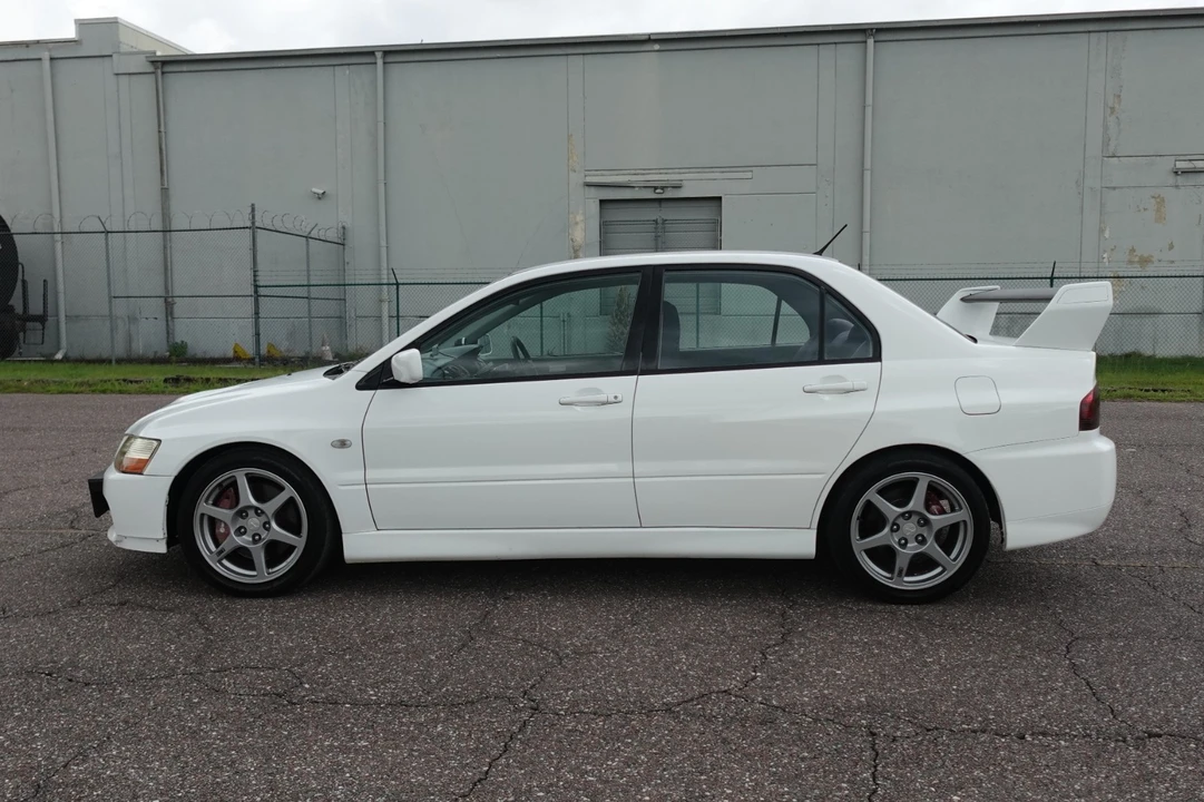 1999 Mitsubishi Lancer Evolution VI 6th Gen - Image 11 of 18