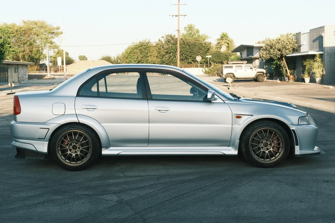 1999 Mitsubishi Lancer Evolution V 6th Gen - Image 3 of 21