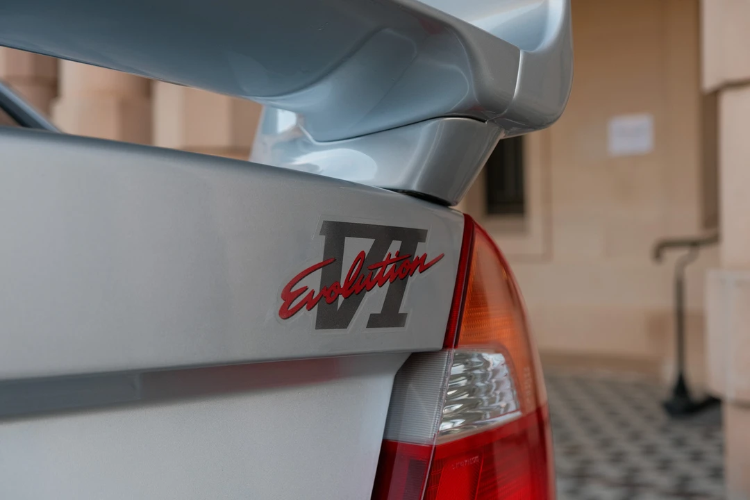 1999 Mitsubishi Lancer Evolution VI 6th Gen - Image 14 of 31