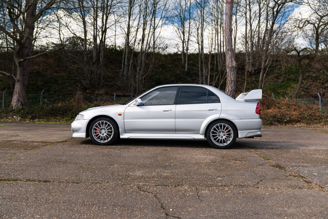 1999 Mitsubishi Lancer Evolution VI 6th Gen - Image 13 of 31
