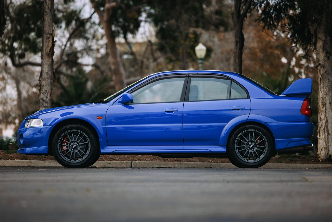 1999 Mitsubishi Lancer Evolution VI 6th Gen - Image 13 of 31