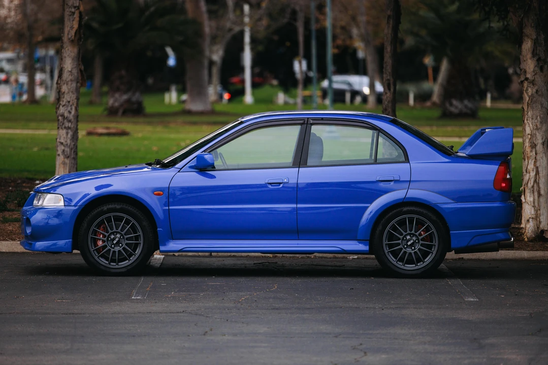 1999 Mitsubishi Lancer Evolution VI 6th Gen - Image 12 of 31