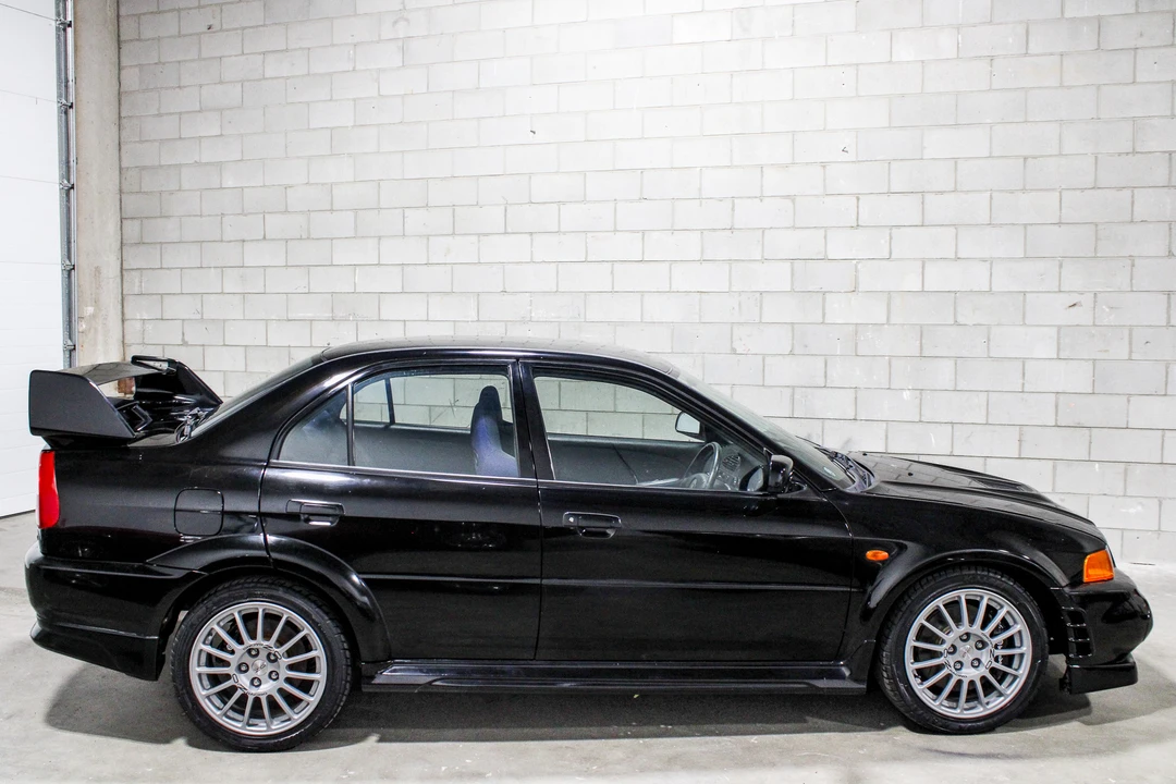 1999 Mitsubishi Lancer Evolution VI 6th Gen - Image 15 of 31