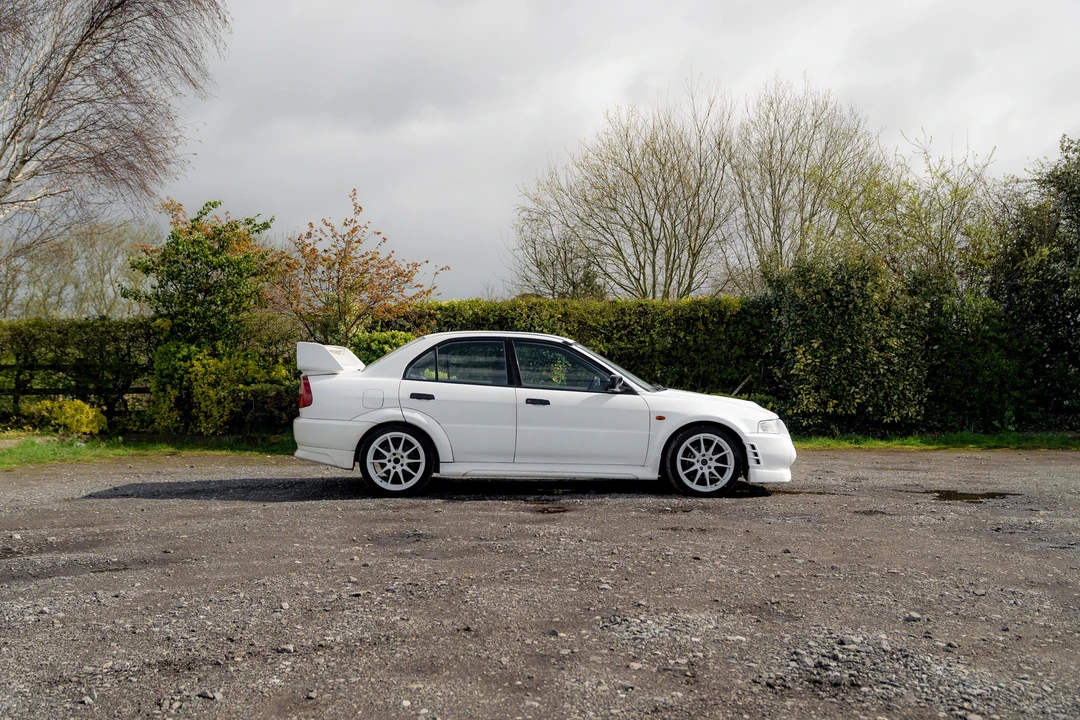 1999 Mitsubishi Lancer Evolution VI 6th Gen - Image 8 of 31