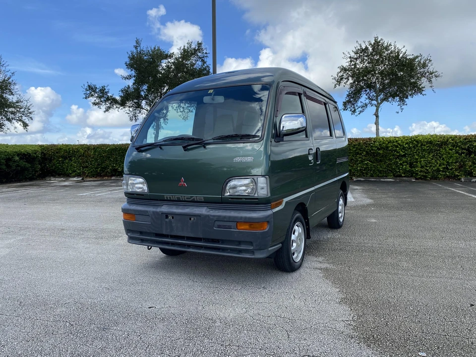 1999 Mitsubishi Minicab 6th Gen - Image 2 of 31