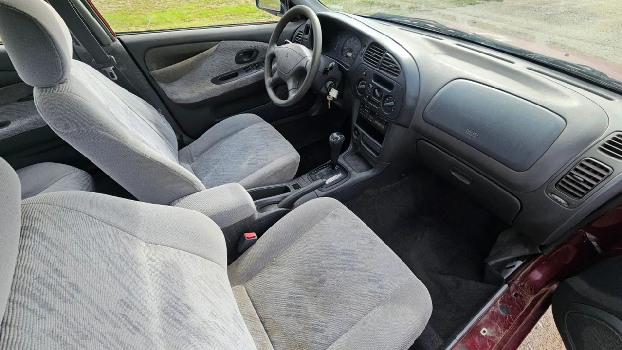 1999 Mitsubishi Mirage 5th Gen - Image 10 of 21