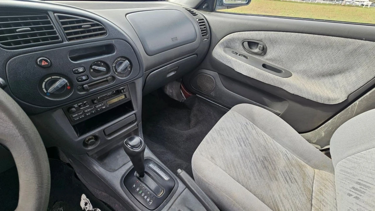 1999 Mitsubishi Mirage 5th Gen - Image 19 of 21