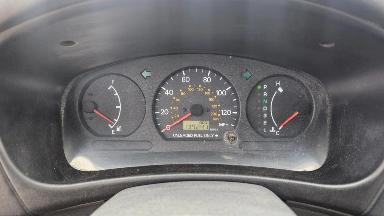 1999 Mitsubishi Mirage 5th Gen - Image 18 of 21