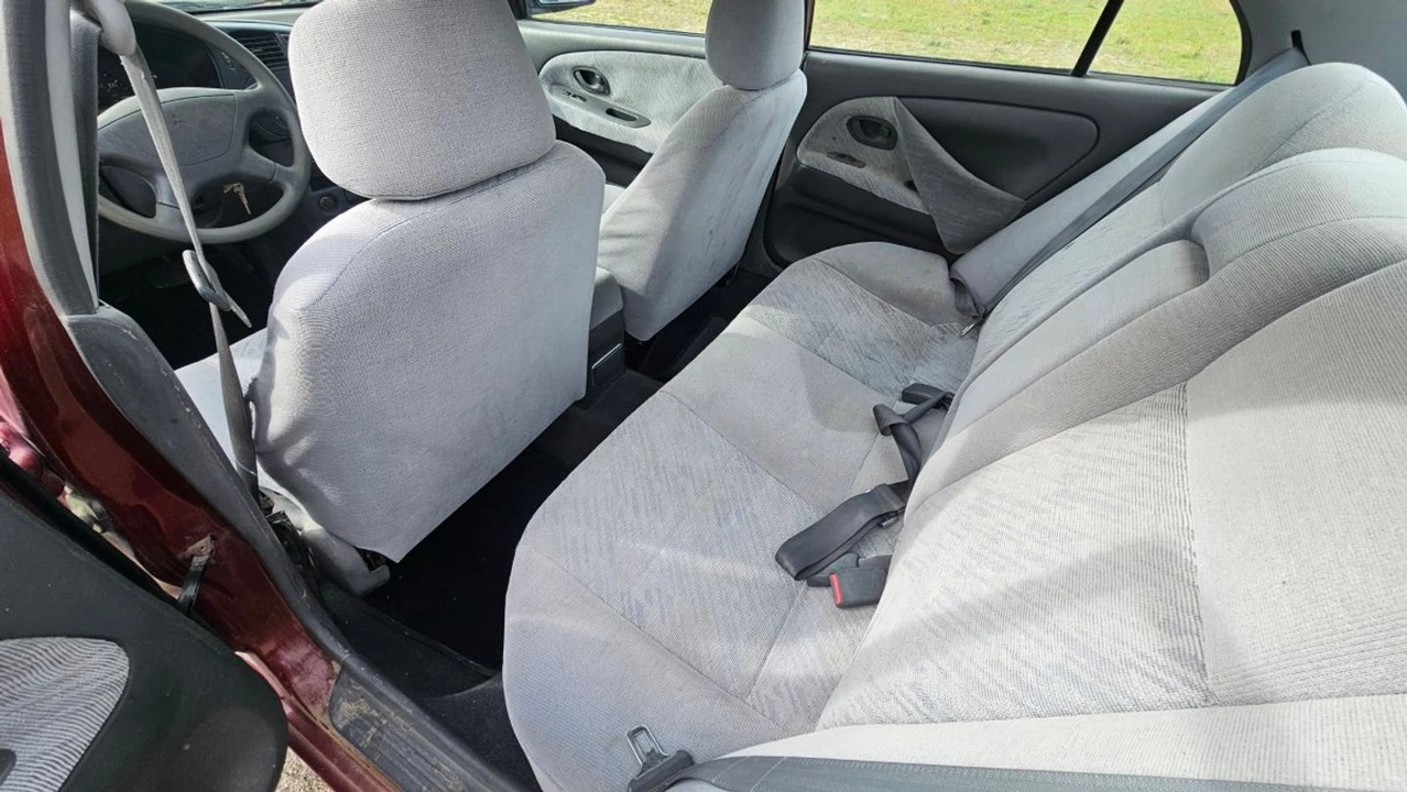 1999 Mitsubishi Mirage 5th Gen - Image 16 of 21