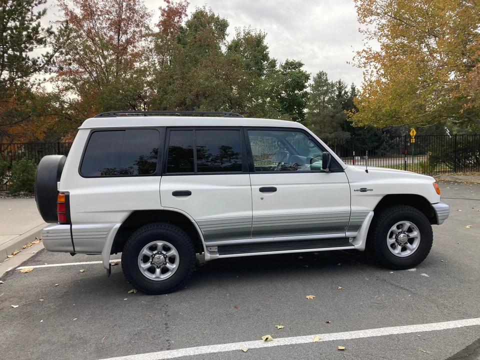 1999 Mitsubishi Pajero/Montero 2nd Gen - Image 9 of 31