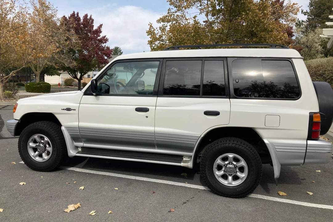 1999 Mitsubishi Pajero/Montero 2nd Gen - Image 3 of 31