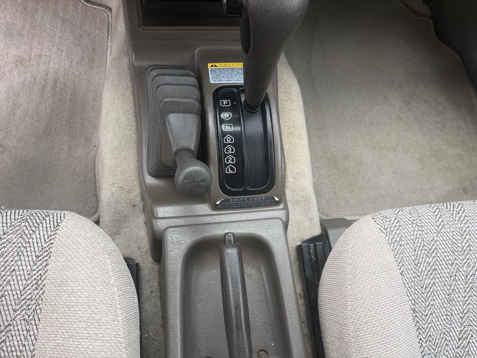 1999 Mitsubishi Pajero/Montero 2nd Gen - Image 14 of 21