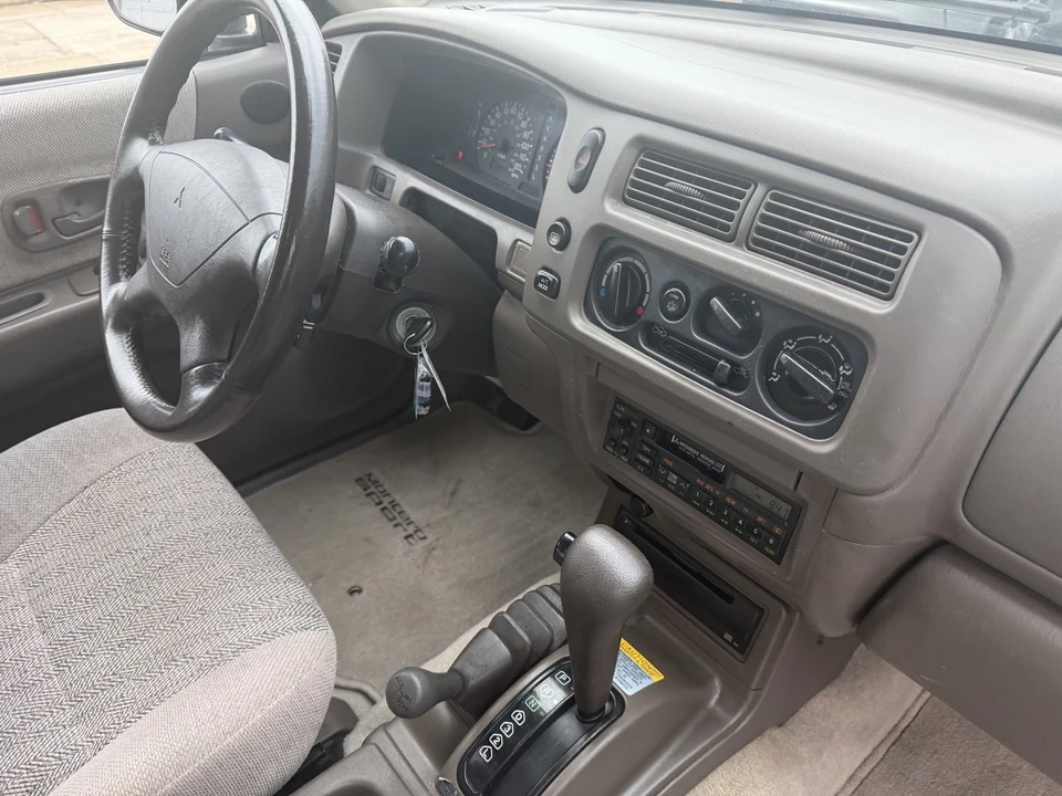 1999 Mitsubishi Pajero/Montero 2nd Gen - Image 16 of 21