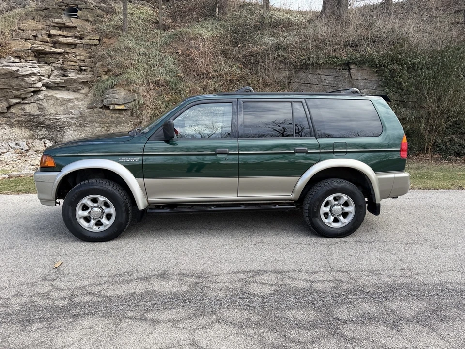 1999 Mitsubishi Pajero/Montero 2nd Gen - Image 4 of 21
